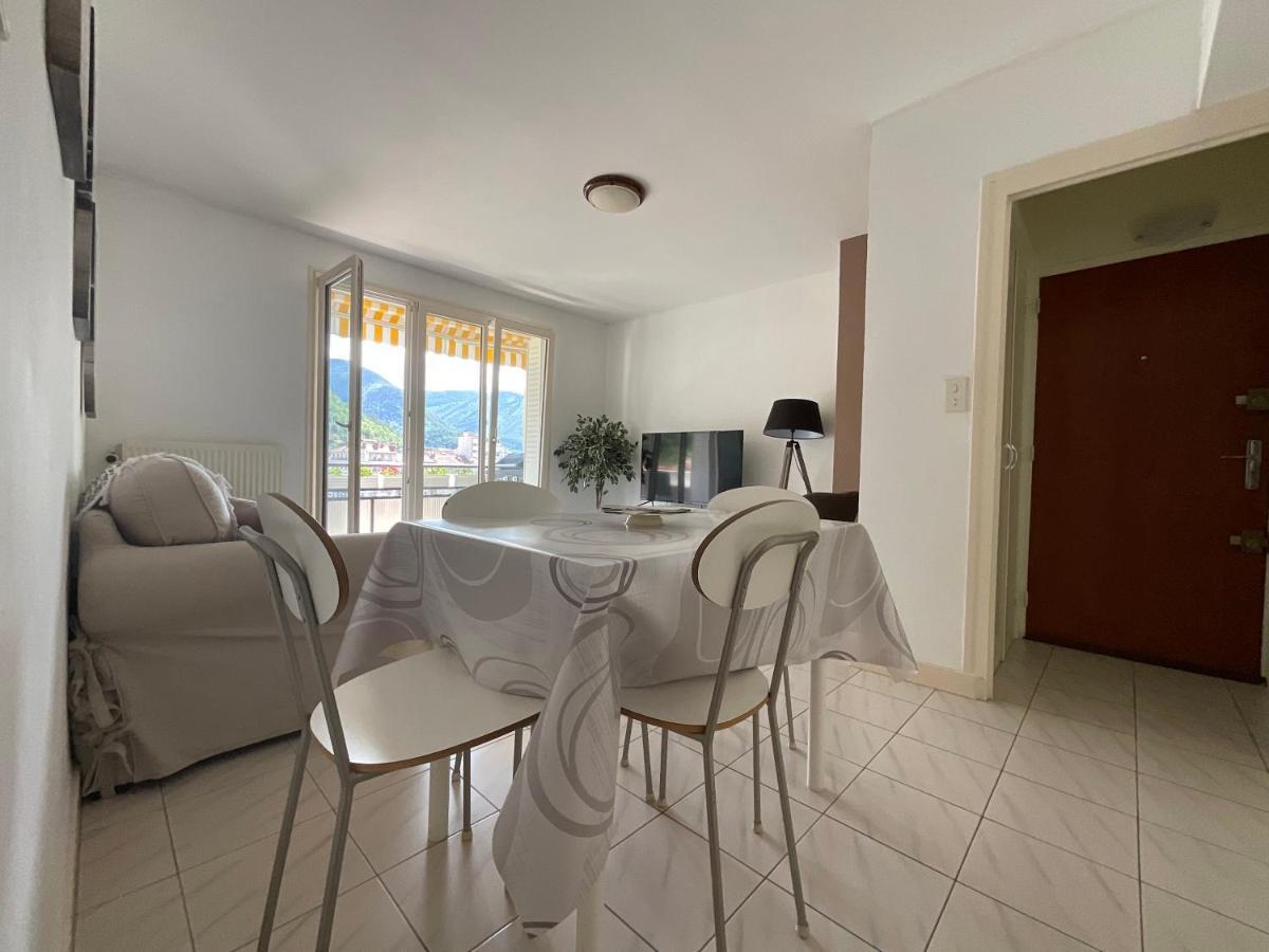 La Belle Vue Apartment Saint-Claude Exterior photo